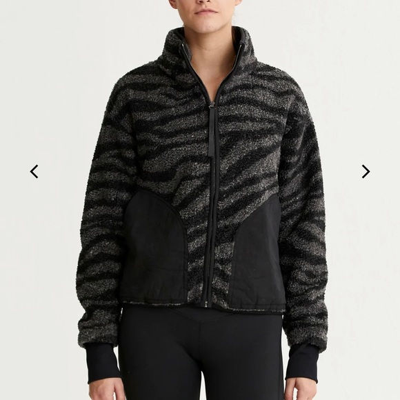 ❌SOLD❌ Varley Napoli fleece zebra print jacket - Picture 1 of 15